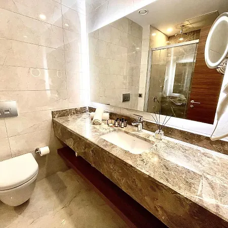 Hotel Tuerkmen Riverside 4*